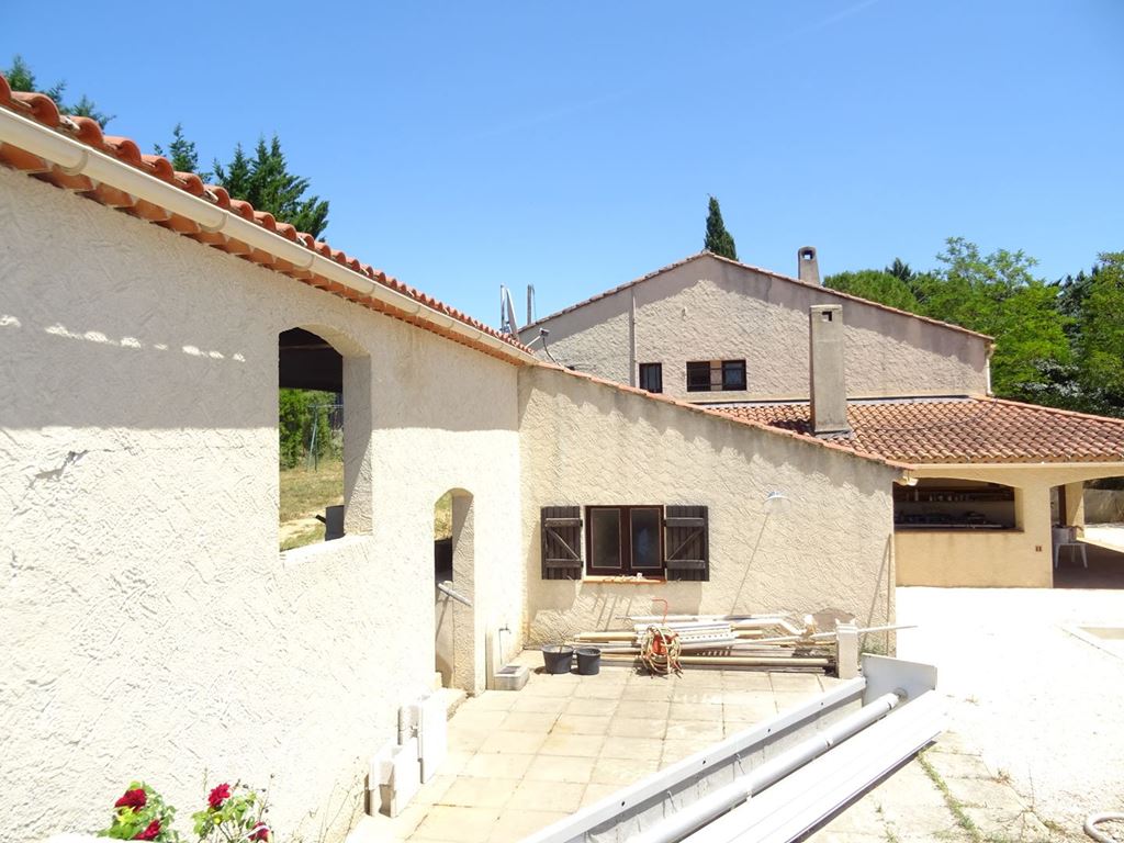 Maison provençale ROCBARON (83136) VOS REV'IMMO